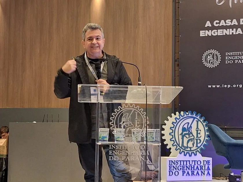 Waldemir Cambiucci destaca O Desafio Quântico Multicore no DSS 2025